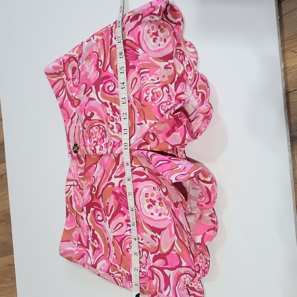 LILLY PULITZER Pink Buttercup Short 5" Scalloped Hemline - Picture 11 of 15
